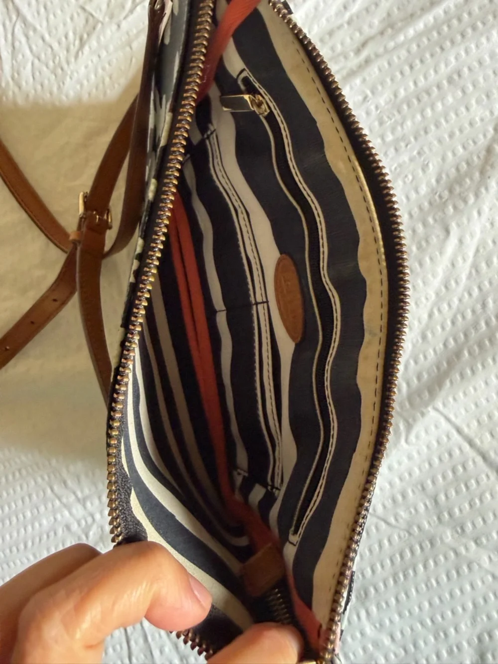 Fossil Sydney Floral print Crossbody Shoulder Bag - Picture 4 of 10